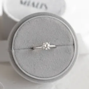 Elegant engagement ring with 0.5ct lab-grown diamond VEITAS