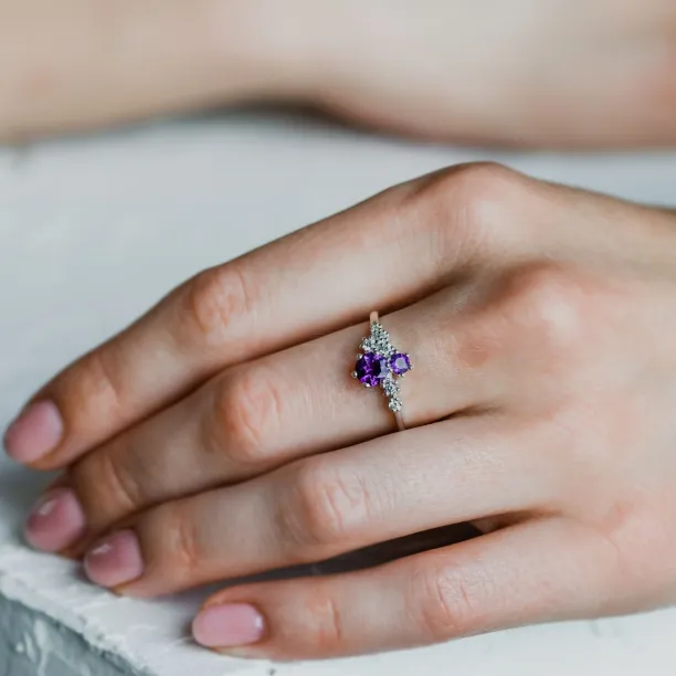 Gold cluster ring with amethyst and diamonds BERRY