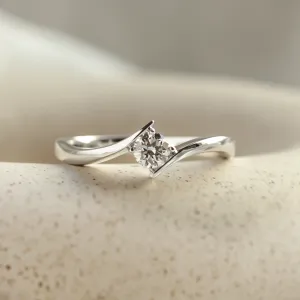 Gold engagement ring with lab-grown diamond GRESIA