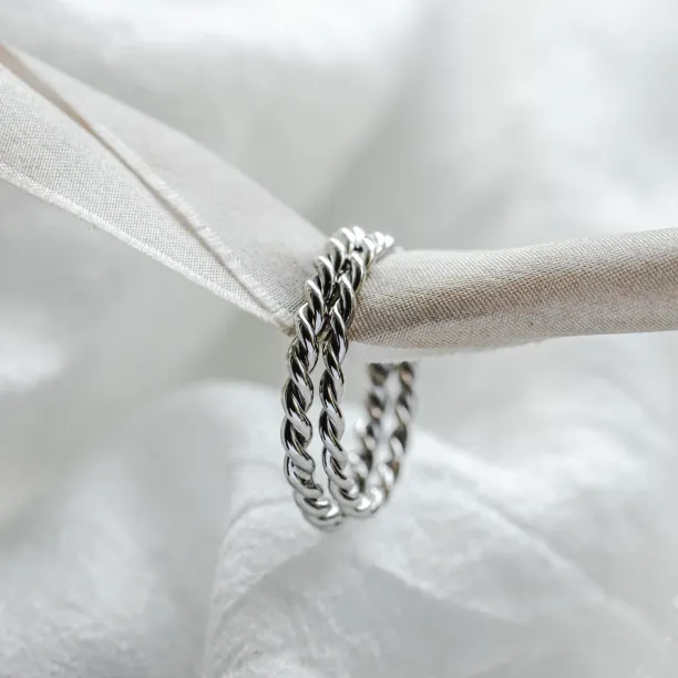 Twisted rope wedding bands VALOS Image