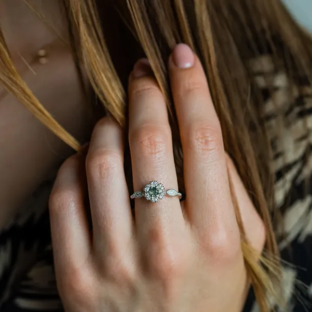 Vintage engagement ring with moss agate and diamonds CALLIN Image