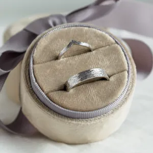 Gold wedding rings with natural surface SIENA Thumbnail