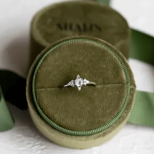 POMPADOUR diamond engagement ring shown from above