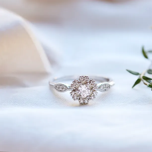 CALYPSO vintage diamond ring in white gold, shown from the front