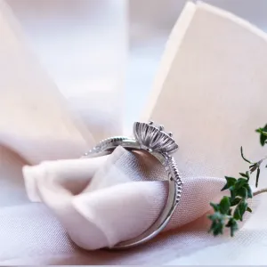 Underside detail of the CALYPSO vintage diamond ring