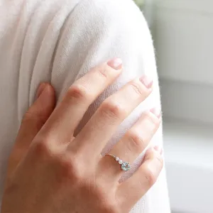 Romantický prsten s akvamarínem a diamanty AQUA Thumbnail