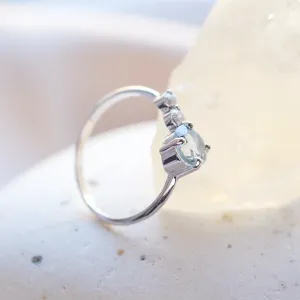 Romantický prsten s akvamarínem a diamanty AQUA Thumbnail