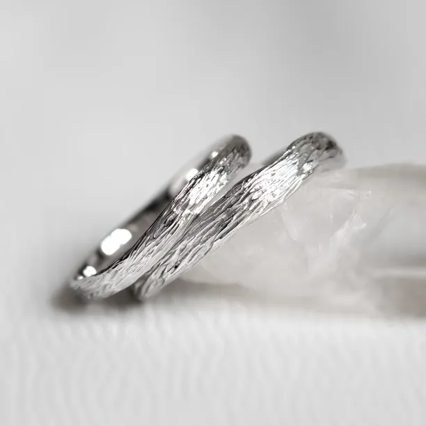 Gold twig wedding rings MIANA Image