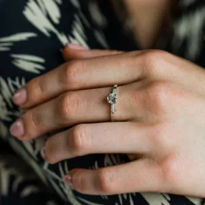Engagement ring with morganite and diamonds GINEPRO Thumbnail