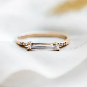 Engagement ring with baguette moissanite and diamonds CASSIA