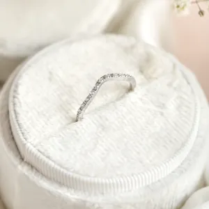 Gold eternity ring with diamonds TIEROS Thumbnail