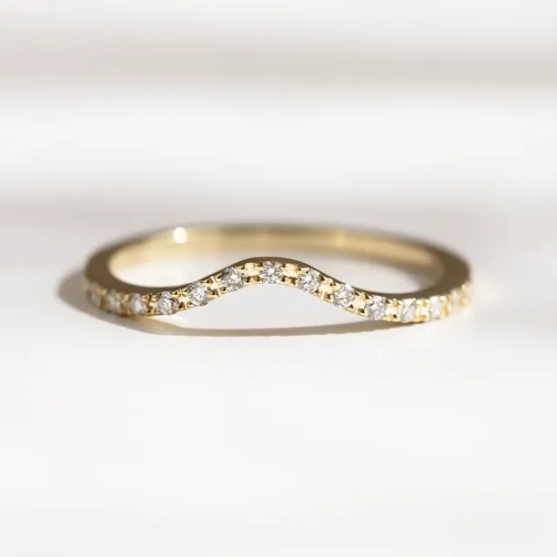 Gold eternity ring with diamonds TIEROS Image