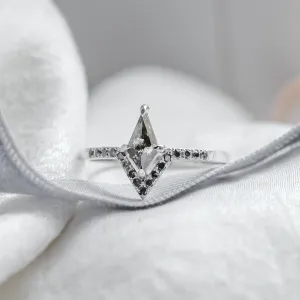 Unusual engagement ring with salt and pepper diamonds FRECCIA Thumbnail
