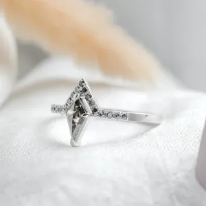 Unusual engagement ring with salt and pepper diamonds FRECCIA Thumbnail