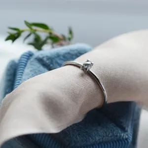 Minimalist salt'n'pepper diamond ring ORBIT Thumbnail