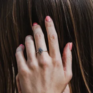 Halo unusual ring with salt'n'pepper diamonds DOMIZIO Thumbnail