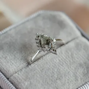Halo unusual ring with salt'n'pepper diamonds DOMIZIO Thumbnail