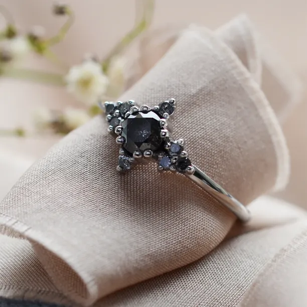 Gold salt'n'pepper diamond ring in vintage style FORTUNATO Image