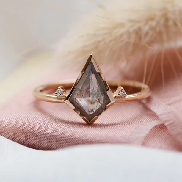Kite salt'n'pepper diamond engagement ring SALLYX Image