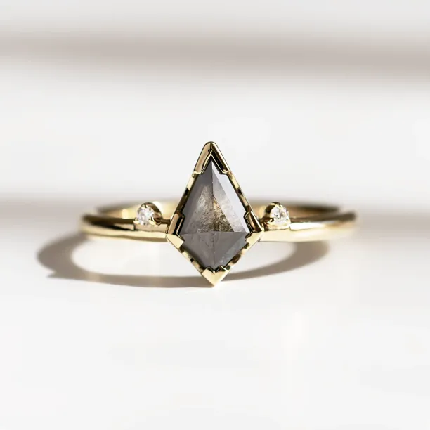 Kite salt'n'pepper diamond engagement ring SALLYX Image