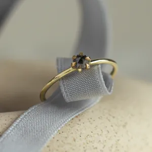 Minimalist salt and pepper diamond ring ELLAX Thumbnail