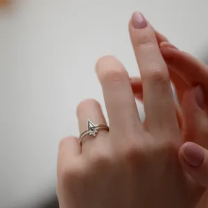 Curved diamond wedding ring EMILIANO Thumbnail