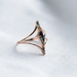 Luxury split shank salt'n'pepper diamonds ring SPLITE Thumbnail
