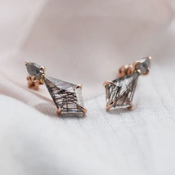 Gold rutilated quartz earrings with salt'n'pepper diamonds FIRENZE Image