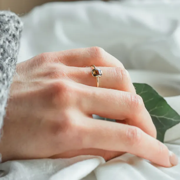Gold salt'n'pepper diamond ring in art deco style ARTISTA Image