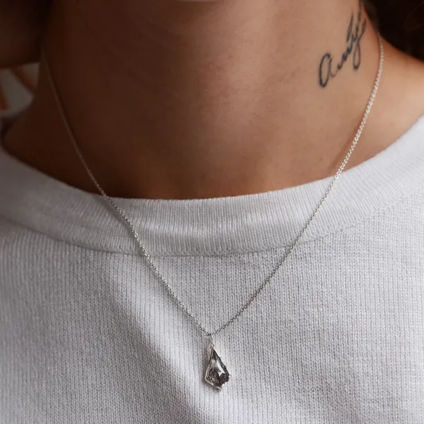 Rutilated quartz pendant with diamond MATTIAS Image