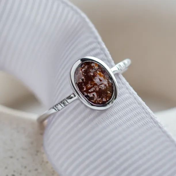 Gold ring with oval salt'n'pepper diamond FIORELLA Image