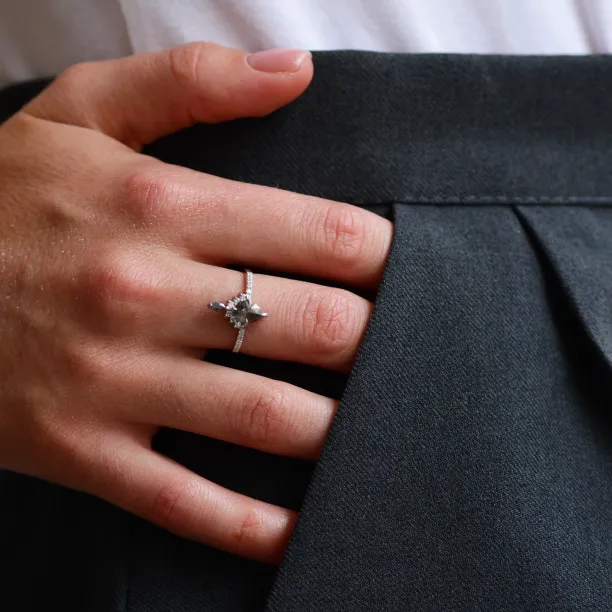 Engagement cluster ring with salt'n'pepper diamonds FIORENTINA Image