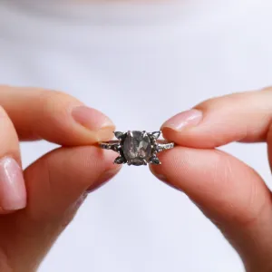 Gold unusual ring with salt´n´pepper diamonds BEEZEE Thumbnail