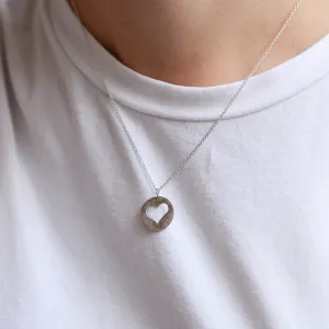 Gold hammered pendant with heart AMORE Thumbnail