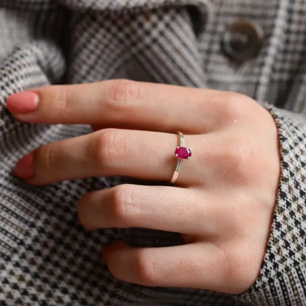 Gold ring with ruby and diamonds SARAH Image