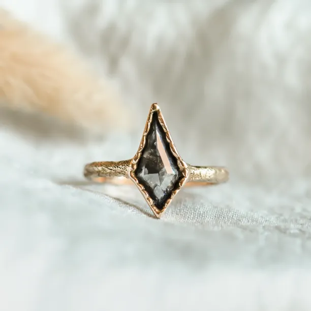 Gold unusual ring with kite salt and pepper diamond MATILDE Image