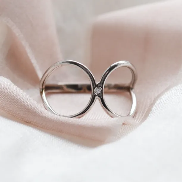 Minimalist double ring with diamond ALICE Image