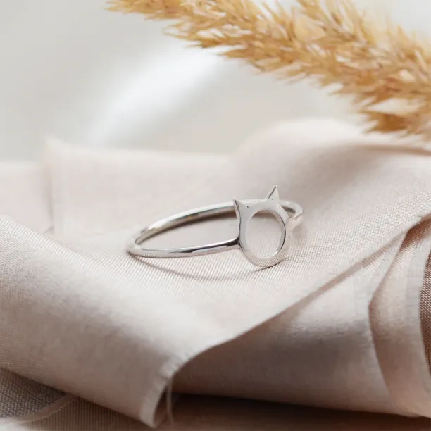Gold cat head ring KITTY Image