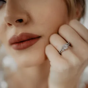 Gold engagement ring with diamonds MONYS Thumbnail