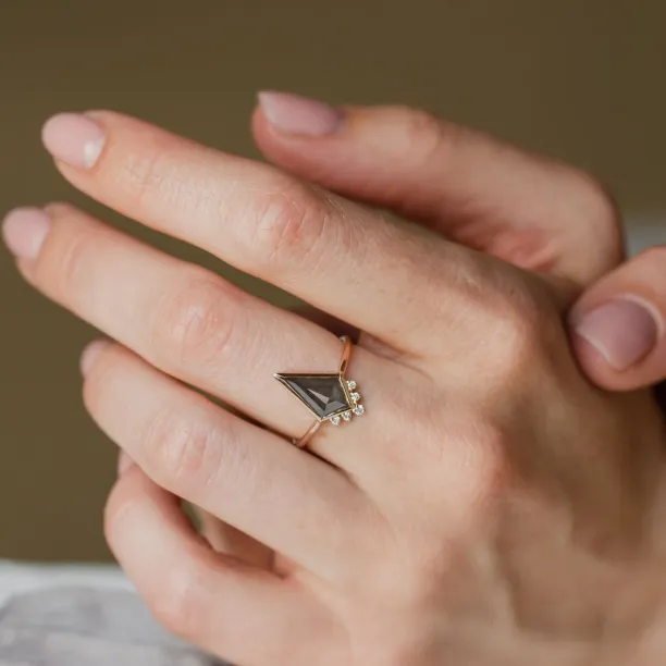 Kite salt and pepper diamond ring in cluster style EININ Image