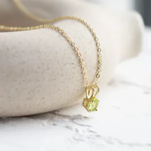 Gold peridot pendant LAOISE Thumbnail