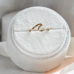 Minimalist gold wave ring WAVE
