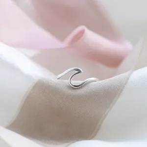 Minimalist gold wave ring WAVE