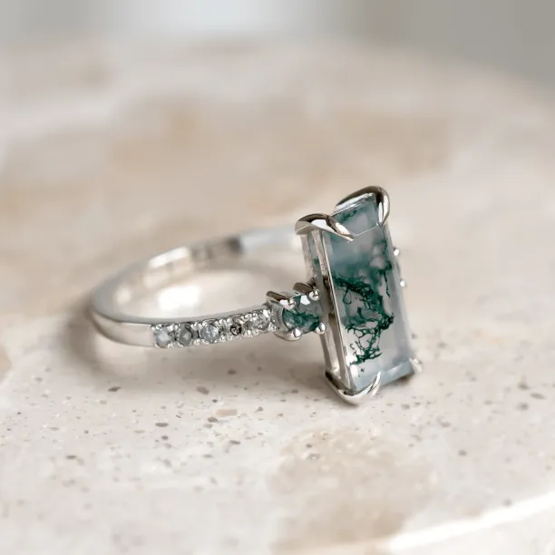 Elegantní prsten s mechovým achátem a diamanty CARA Image