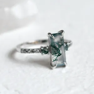 Elegantní prsten s mechovým achátem a diamanty CARA Thumbnail