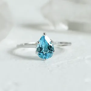 Gold ring with blue topaz OLLY Thumbnail