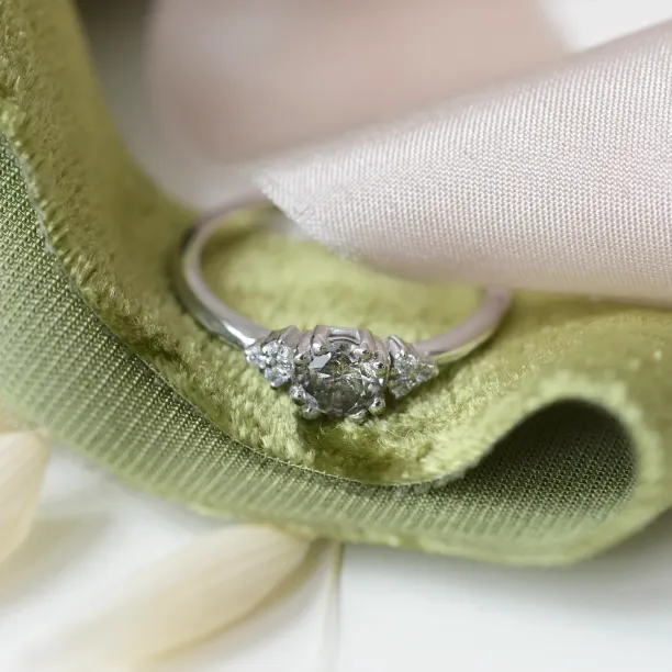 Gold ring with salt and pepper diamond 0.5ct MONNY Image