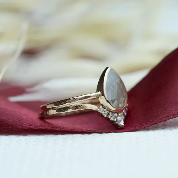 Gold set rings with salt and pepper diamonds PAULA Image