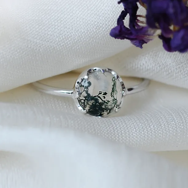 Gold ring with moss agate HILL Image