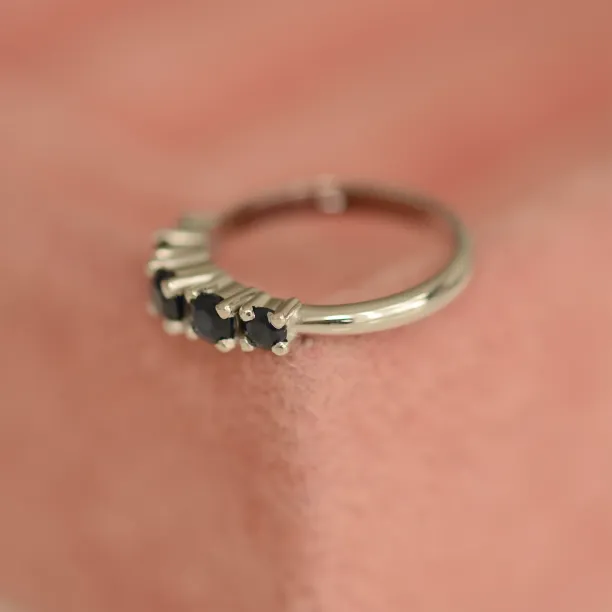 Gold ring with sapphires NIKKI Image